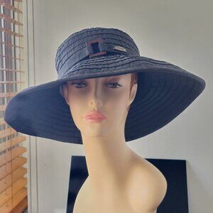 NWOT-Cappelli Summer /Spring Black Floppy Straw Bucket Hat (Size 7 1/8" /Medium)